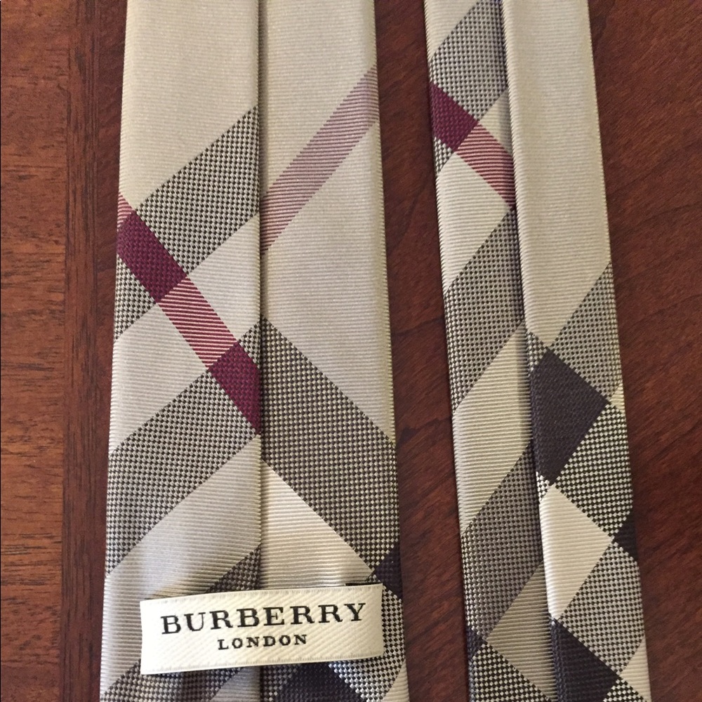Burberry tie